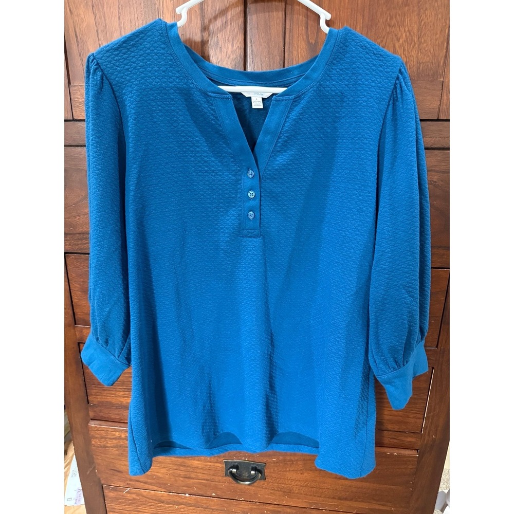 Women's size Large 12-14 blue textured shirt NWT